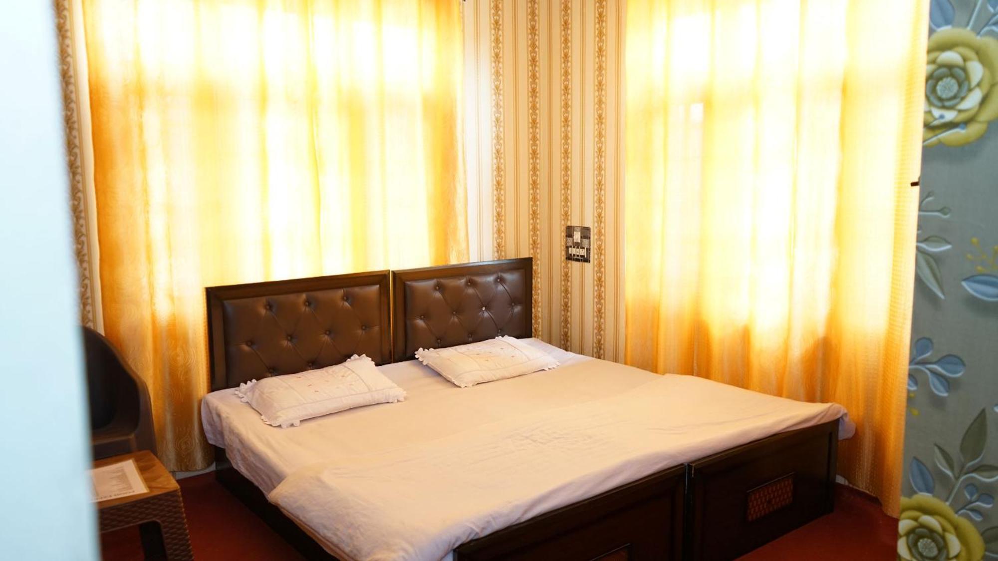 Green Resort Srīnagar Dış mekan fotoğraf